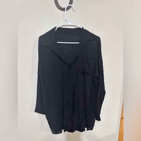 MAKE OFFERS Button down beach coverup - Picture 1 of 2